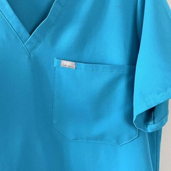 FIGS Technical Collection Lot of 2 Scrubs Shirts‎ Size XXL V-Neck Nurse Medical - Picture 4 of 15
